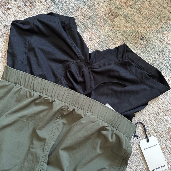 NWT Abercrombie Men’s 5” olive green stretch swim trunks, size M - Picture 10 of 10